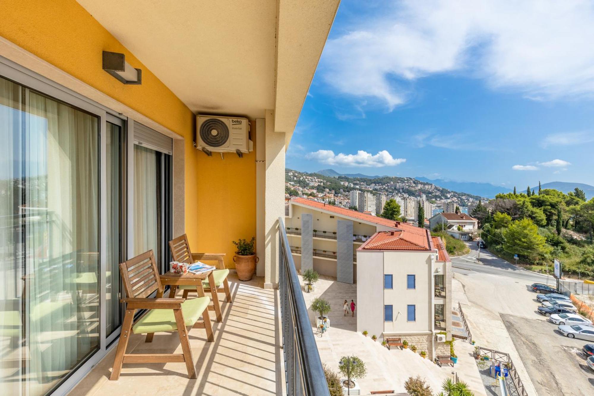 Apart Hotel M S Katunjanin Herceg Novi Luaran gambar